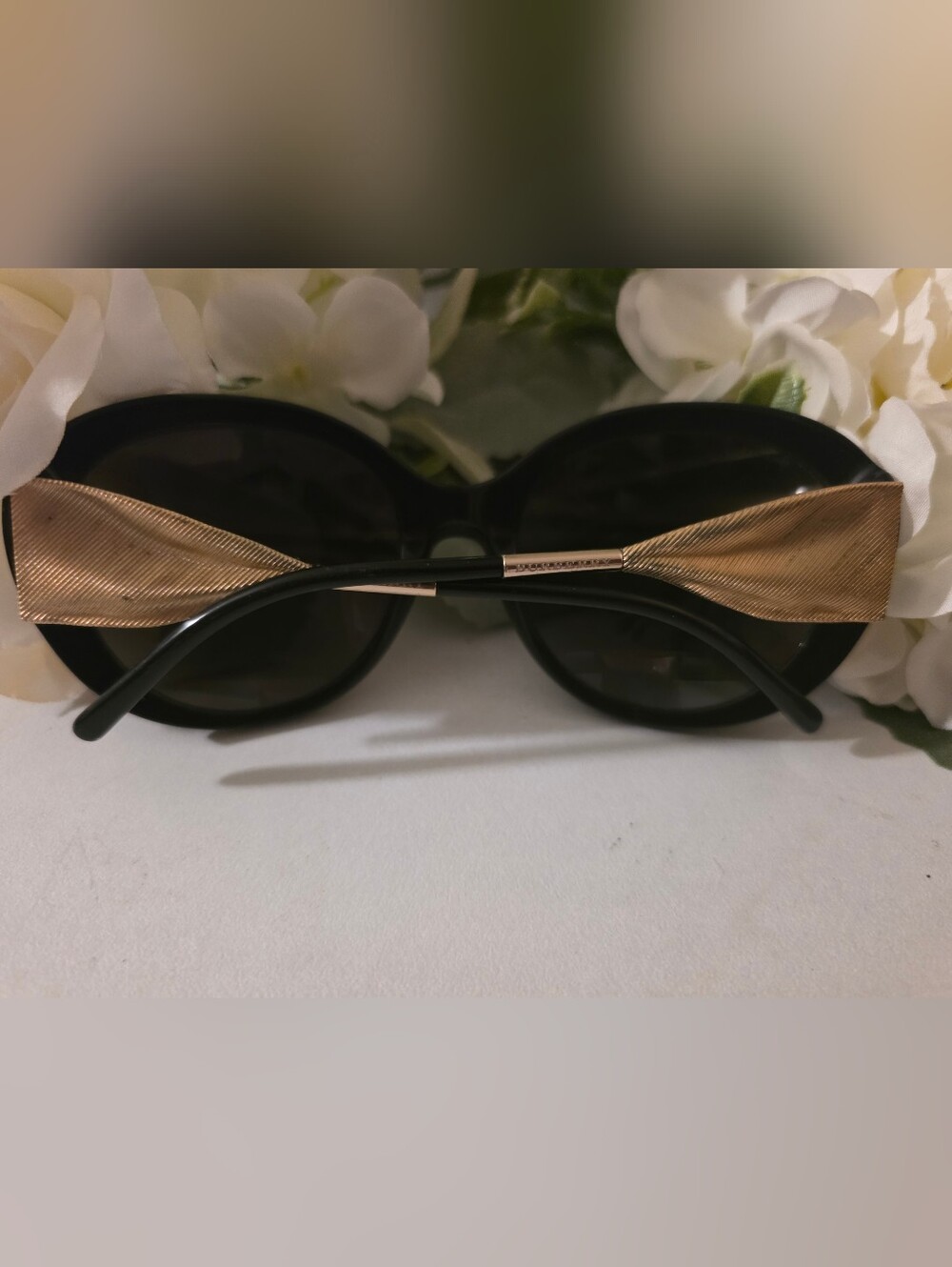 Burberry Black Round Sunglasses with Dark Lenses